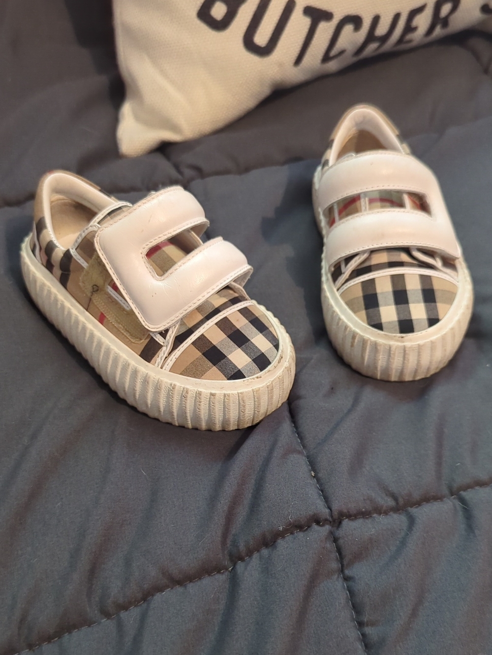 Authentic Baby Burberry Nova Check Plaid Sneakers 24 (339.00 Retail) Size 8